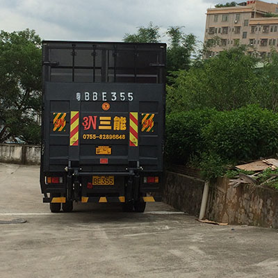 汽車升降尾板課程設(shè)計(jì)，提升實(shí)用性與安全性