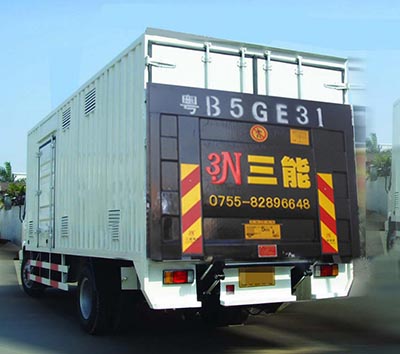 五菱小貨車裝尾板，讓運(yùn)輸更輕松！